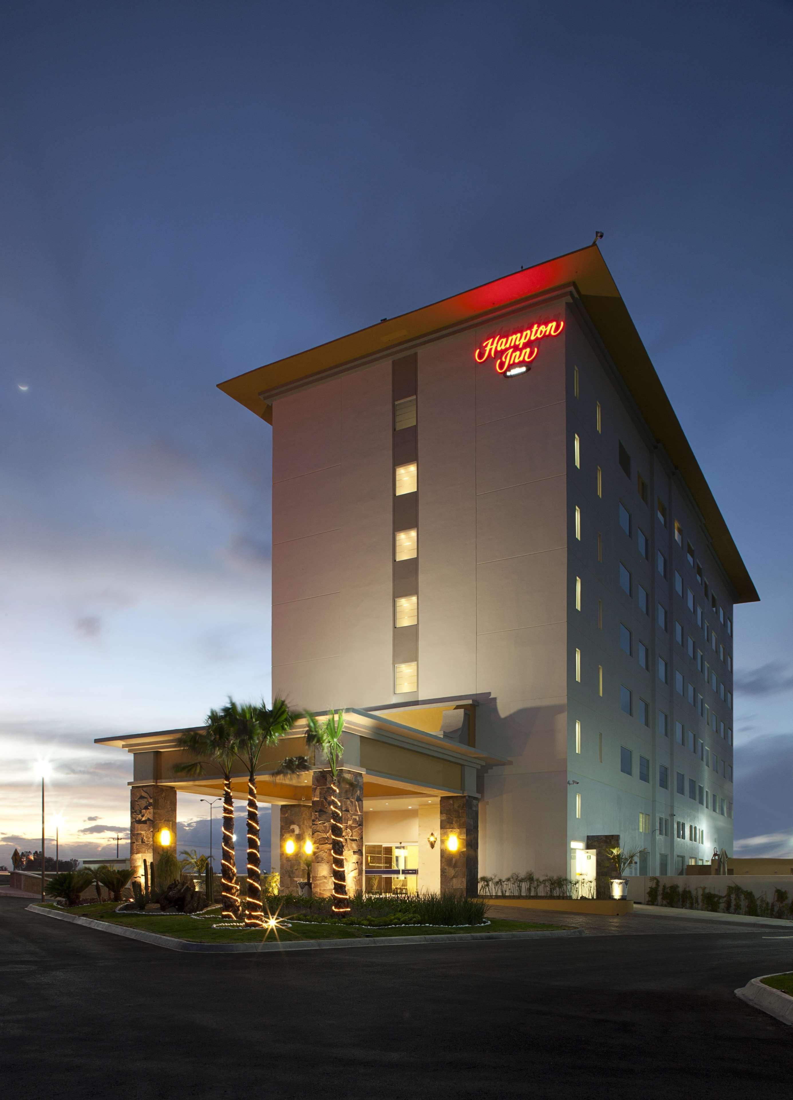 Hampton Inn By Hilton Silao-Aeropuerto, Mexico Exterior photo